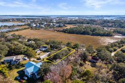 1816 Battery Island Drive photo 4