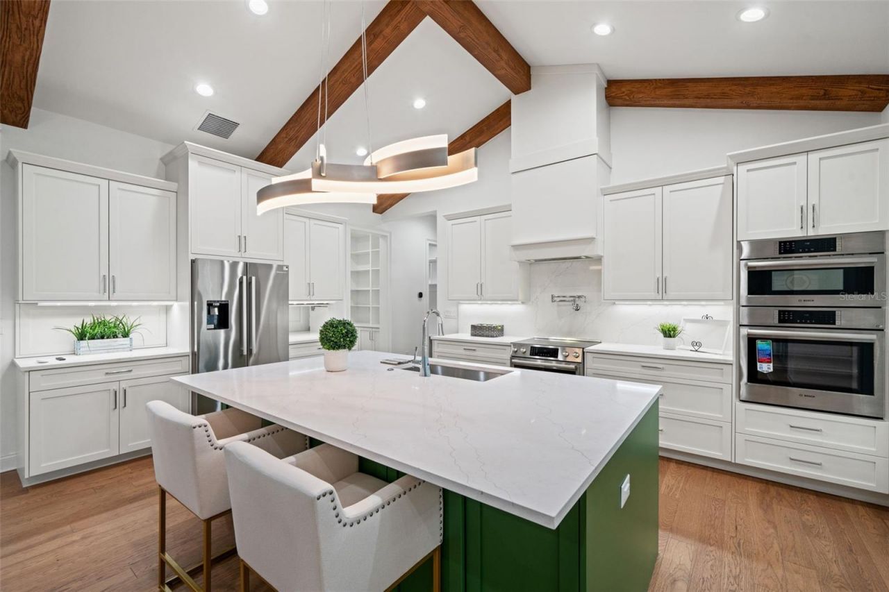 4202 W Woodmere Road, Tampa, FL 33609 Photo