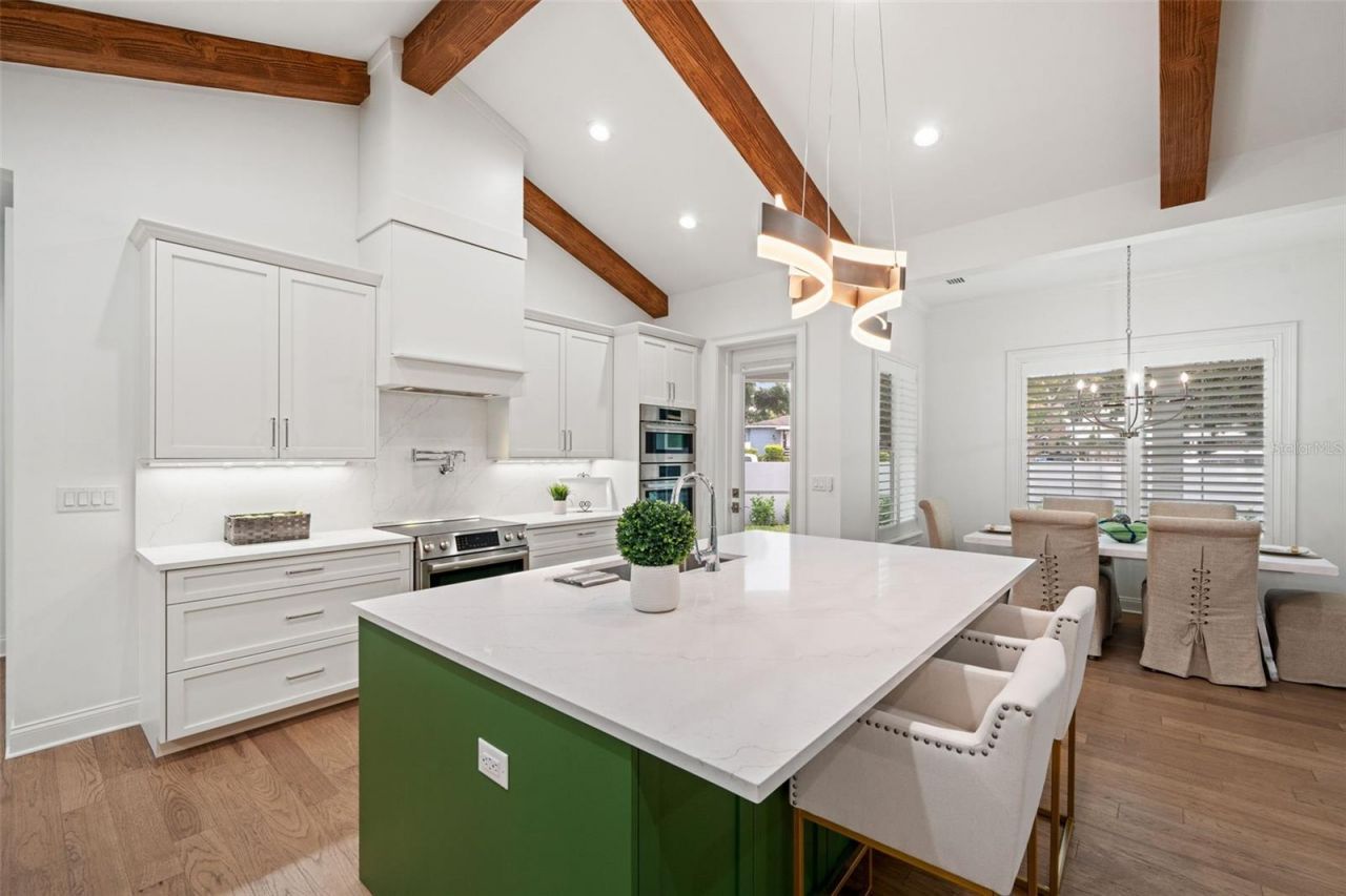 4202 W Woodmere Road, Tampa, FL 33609 Photo