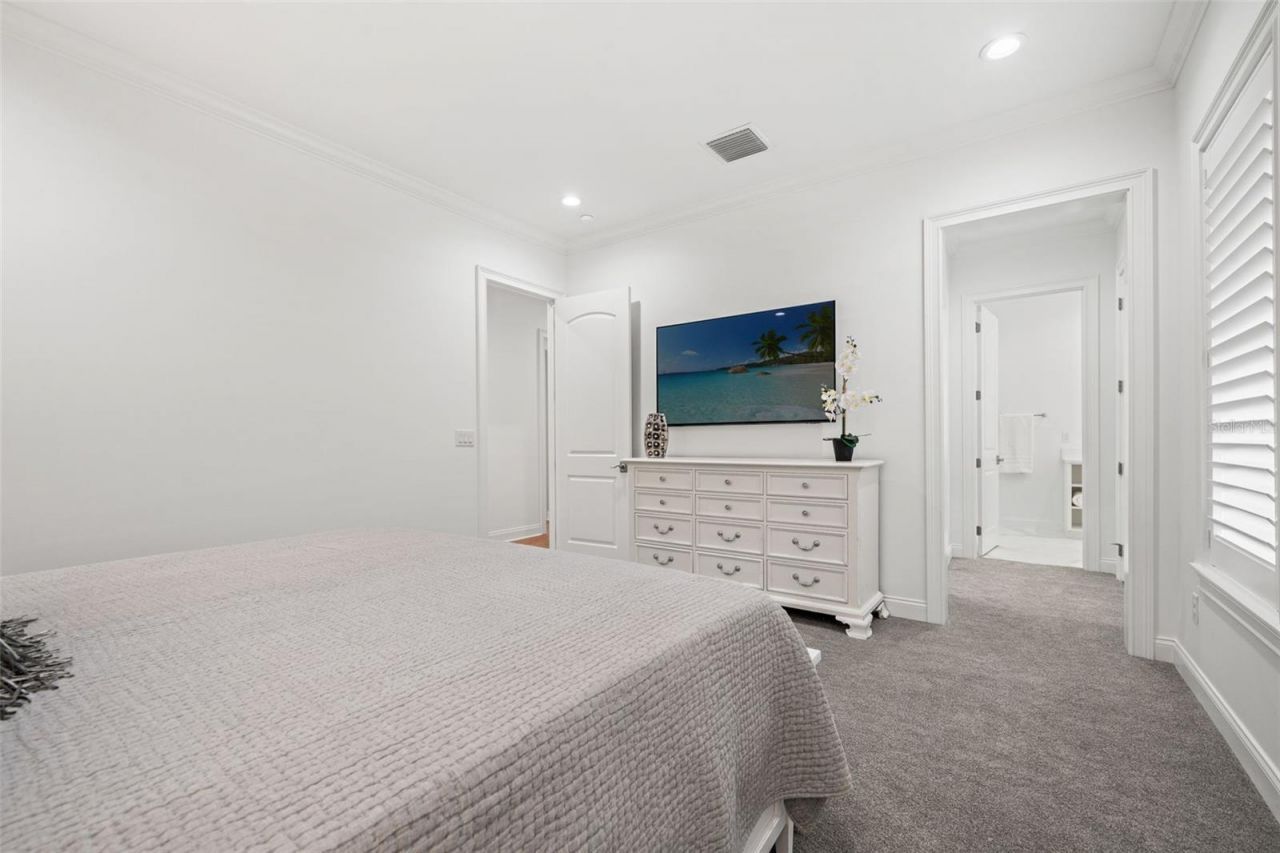 4202 W Woodmere Road, Tampa, FL 33609 Photo