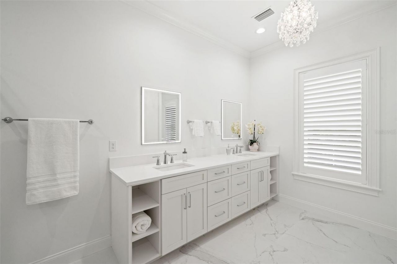 4202 W Woodmere Road, Tampa, FL 33609 Photo