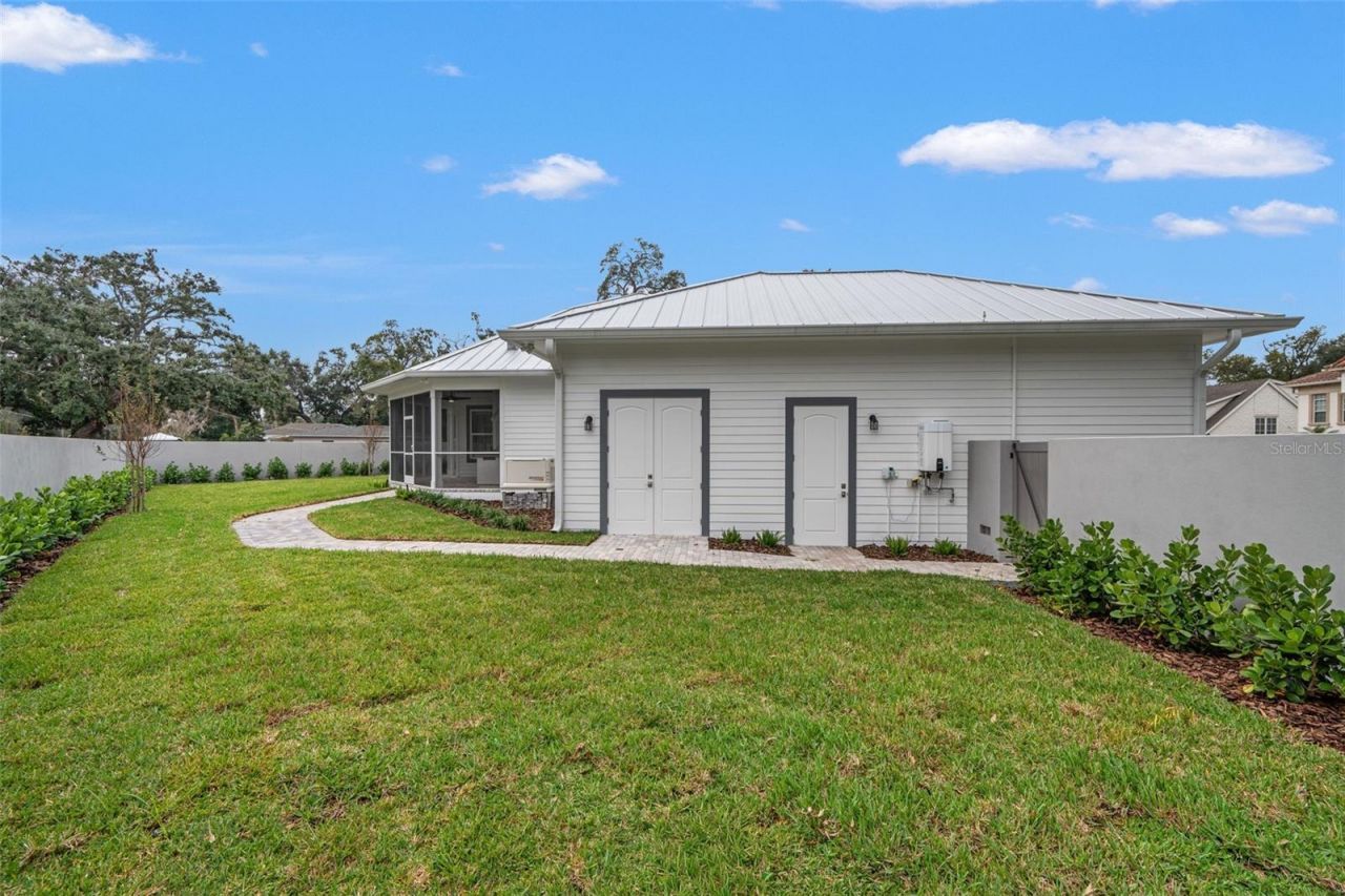 4202 W Woodmere Road, Tampa, FL 33609 Photo