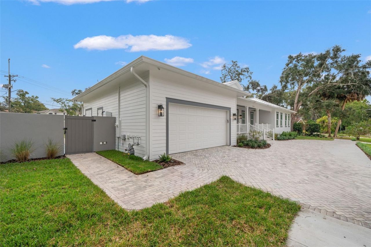 4202 W Woodmere Road, Tampa, FL 33609 Photo