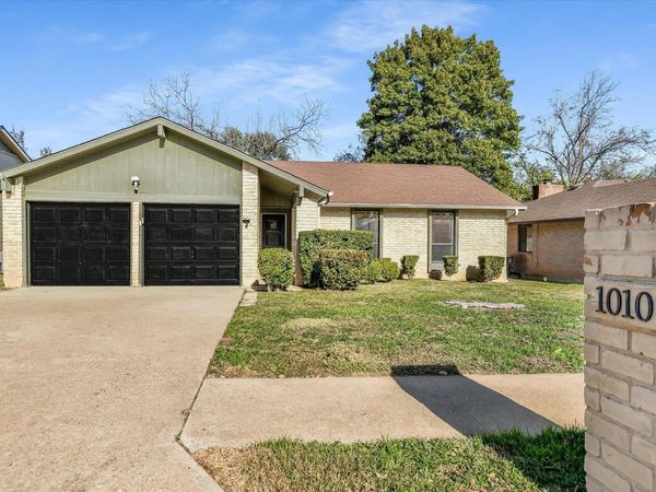 10104 Woodland Village DR, Austin, TX 78750