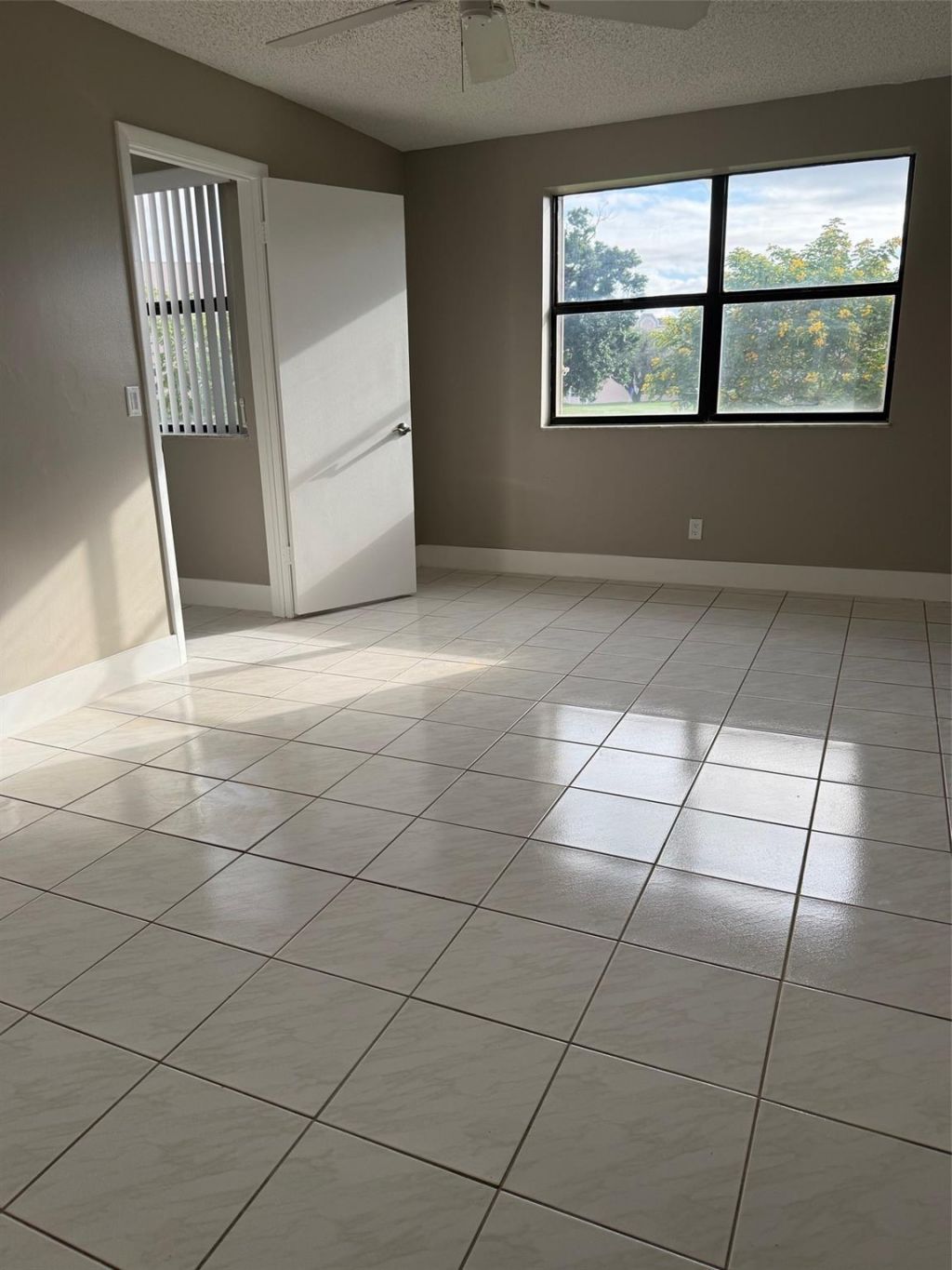 2606 NW 104th Avenue, Unit 208, Sunrise, FL 33322 Photo