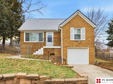 6712 Blondo Street, Omaha, NE 68104