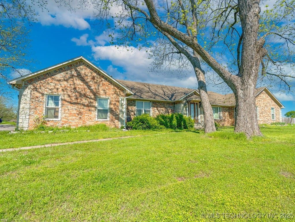 21125 S State Highway 99 S, Stonewall, OK 74871 Main Photo