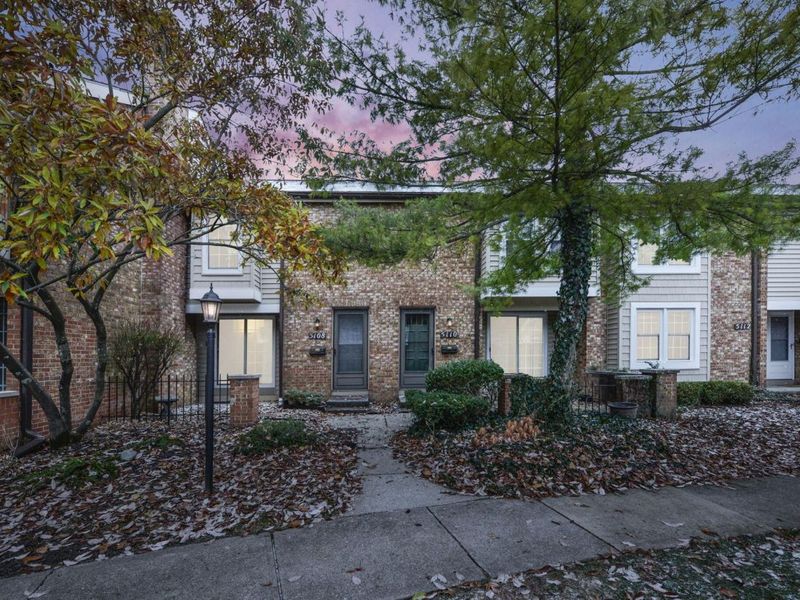 5108 Ranstead Court, Columbus, OH 43220 Photo 1