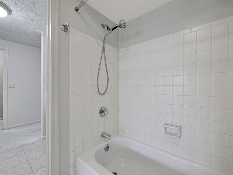 5108 Ranstead Court, Columbus, OH 43220 Photo 17