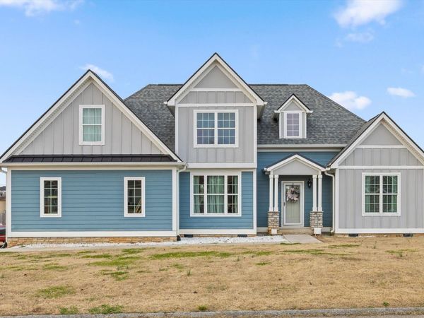 8112 Holly Crest Drive, Chattanooga, TN 37421