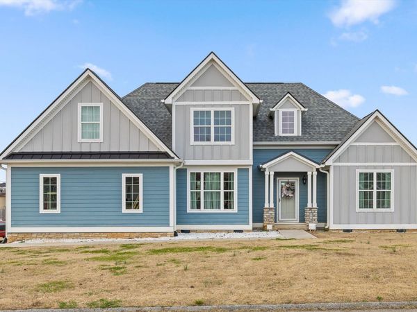 8112 Holly Crest Drive, Chattanooga, TN 37421