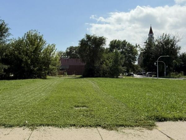 3063 W 5th Avenue, Chicago, IL 60612