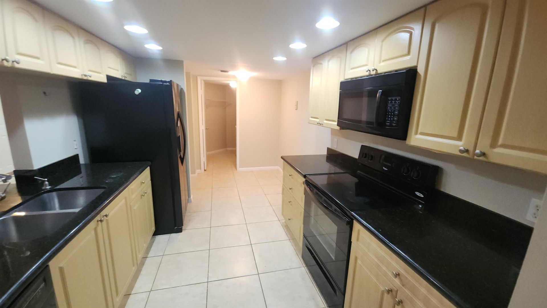 2025 Lavers Circle, Unit D303, Delray Beach, FL 33444 Photo