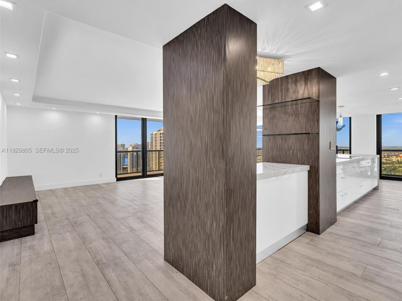 19667 Turnberry Way, Unit 27D, Aventura, FL 33180 Photo