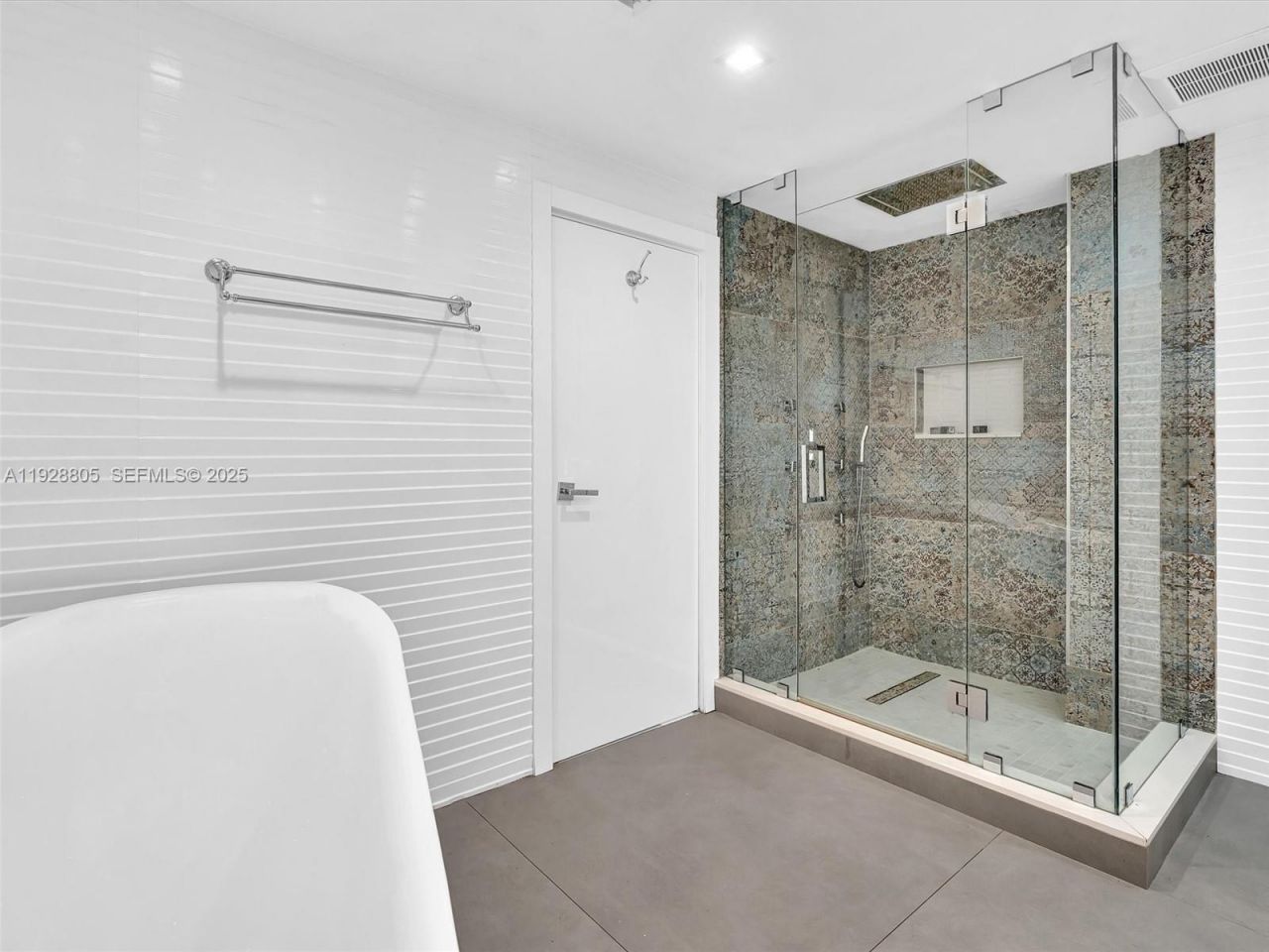 19667 Turnberry Way, Unit 27D, Aventura, FL 33180 Photo