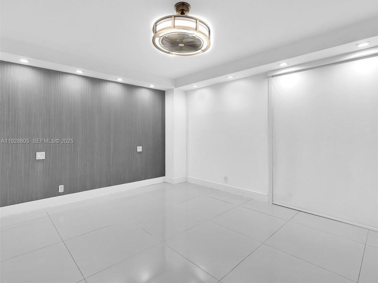 19667 Turnberry Way, Unit 27D, Aventura, FL 33180 Photo