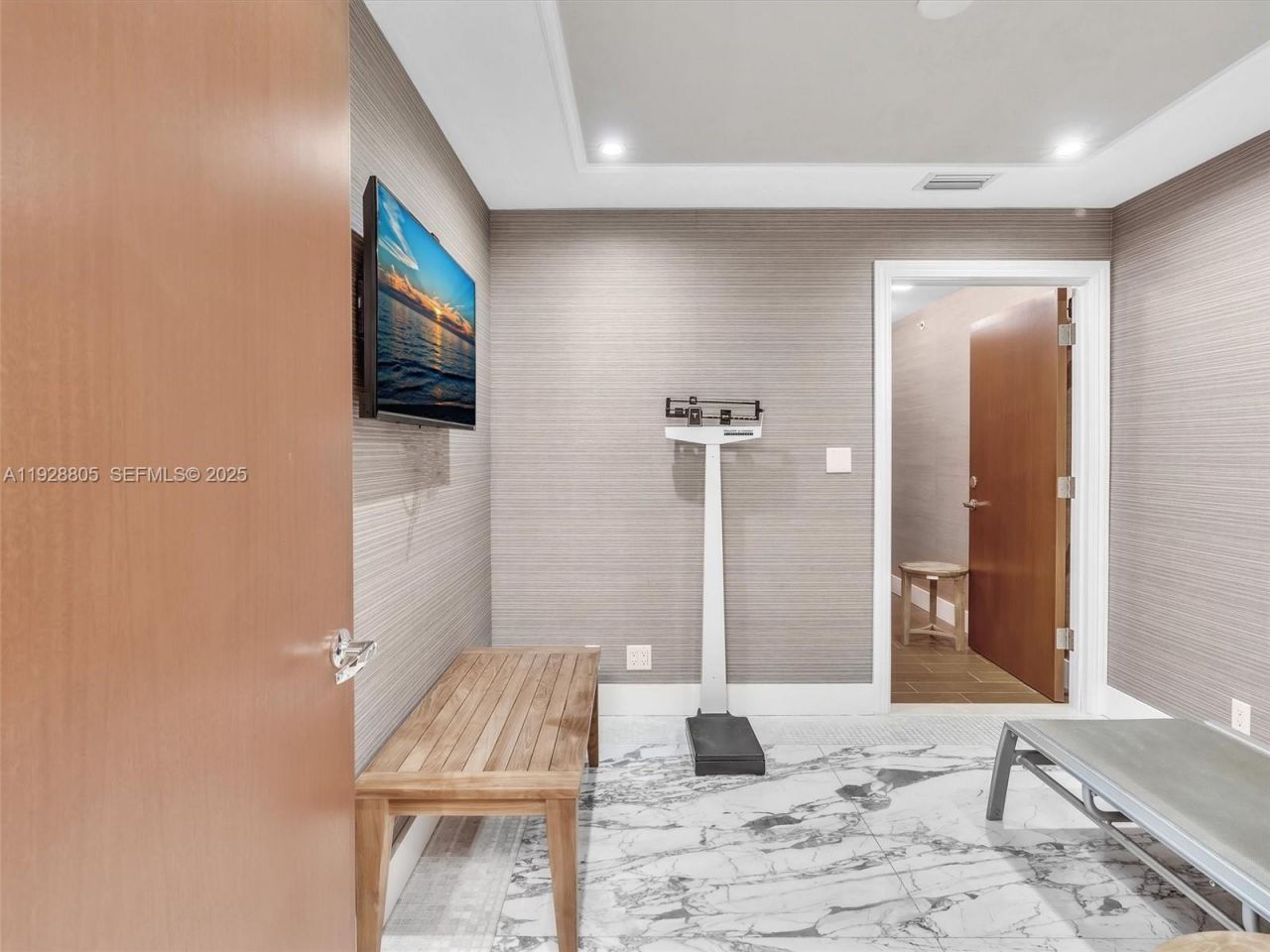 19667 Turnberry Way, Unit 27D, Aventura, FL 33180 Photo