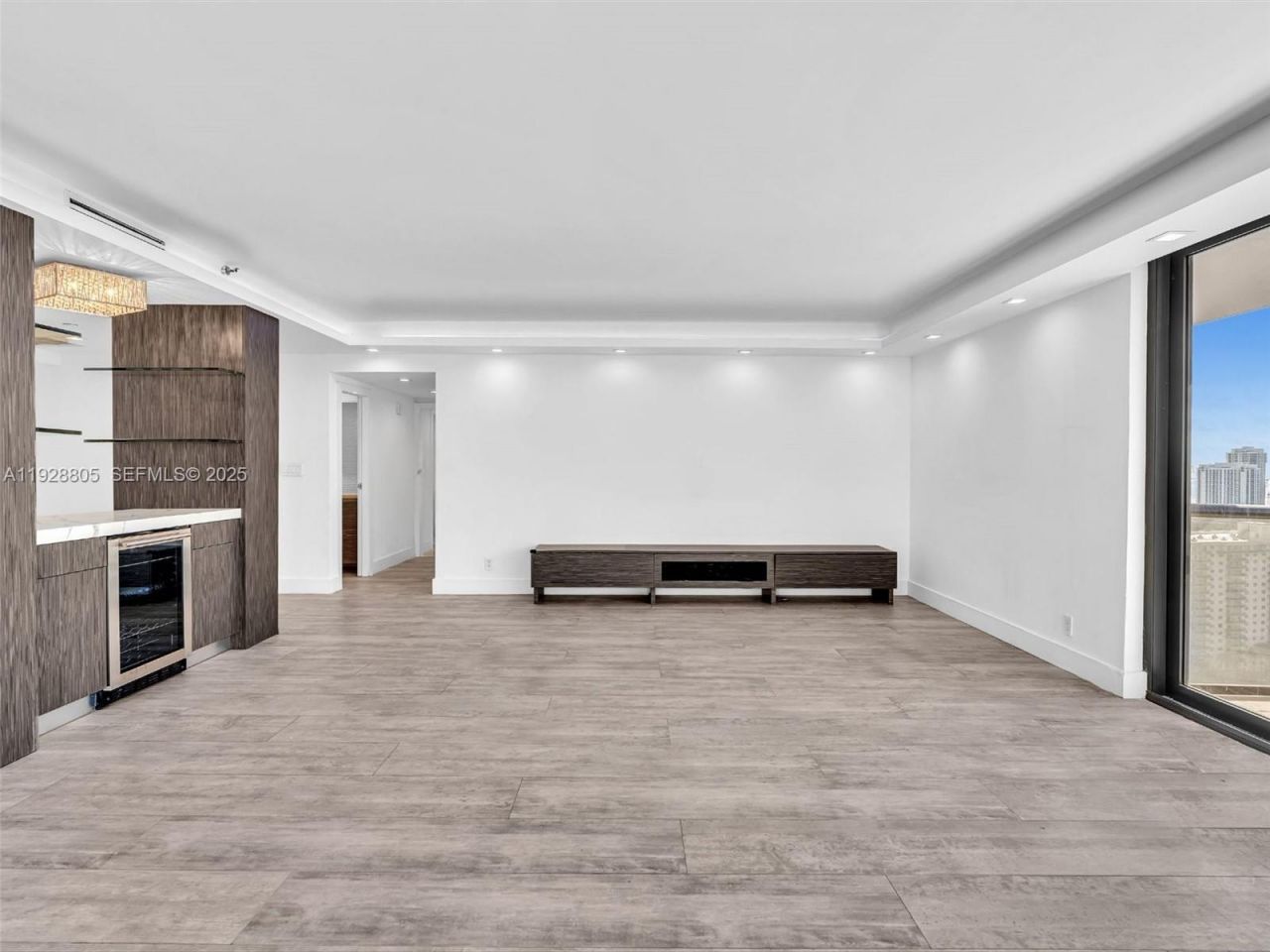 19667 Turnberry Way, Unit 27D, Aventura, FL 33180 Photo