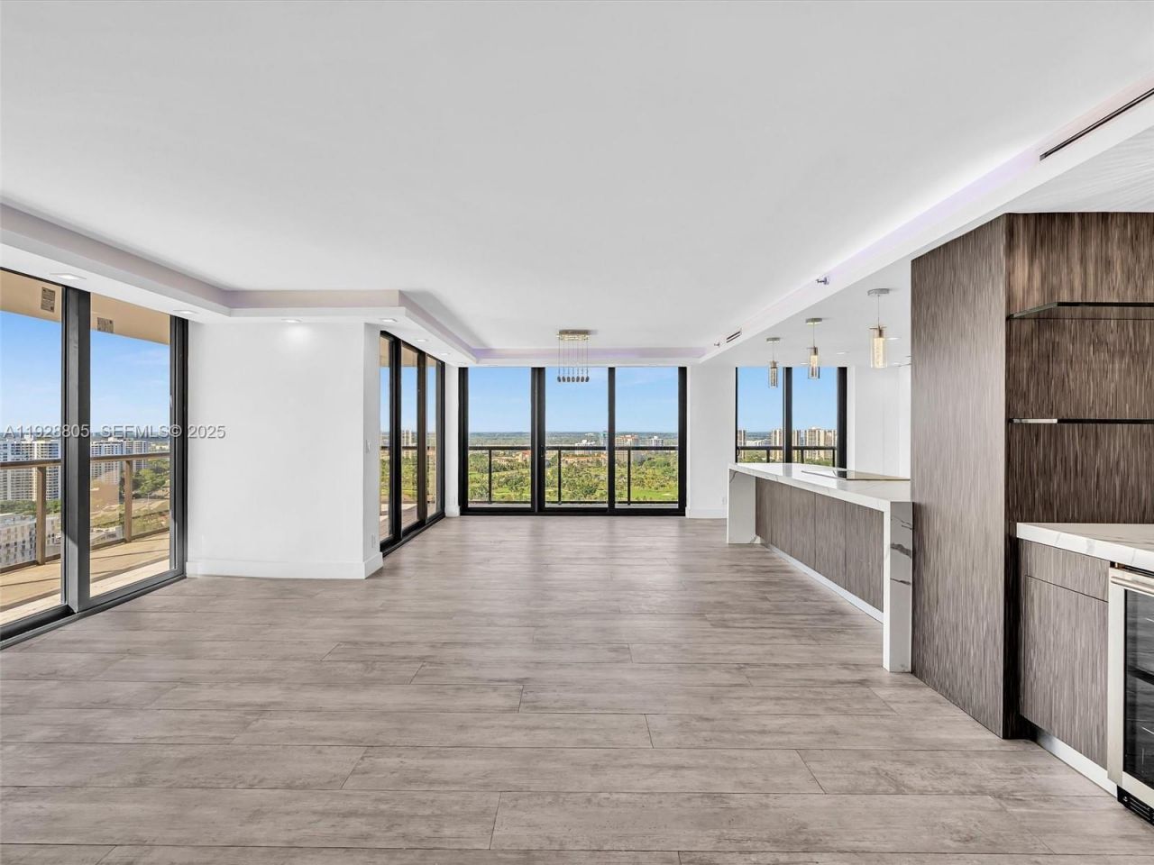 19667 Turnberry Way, Unit 27D, Aventura, FL 33180 Photo