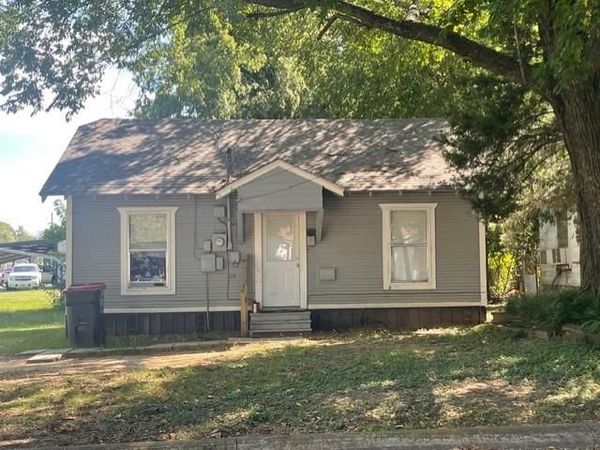 2032, 2044, 2054 E Price Street, Unit 2044, Paris, TX 75460