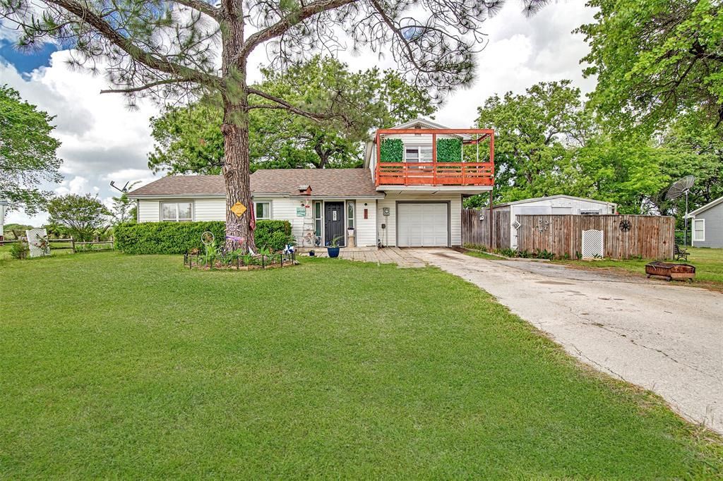 210 Davis Ranch Road, Alvarado, TX 76009 Main Photo