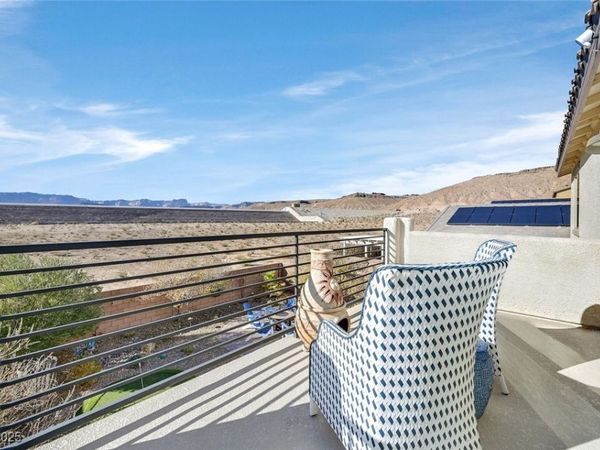 8655 Rori Springs Street, Las Vegas, NV 89178