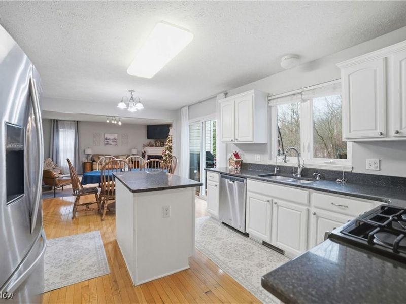 2279 Becket Circle, Stow, OH 44224 Photo 11