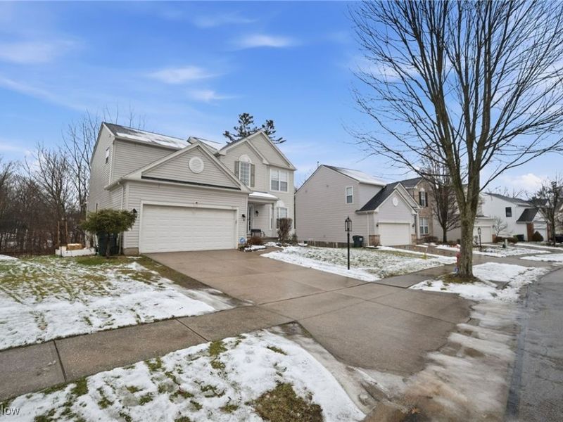 2279 Becket Circle, Stow, OH 44224 Photo 2