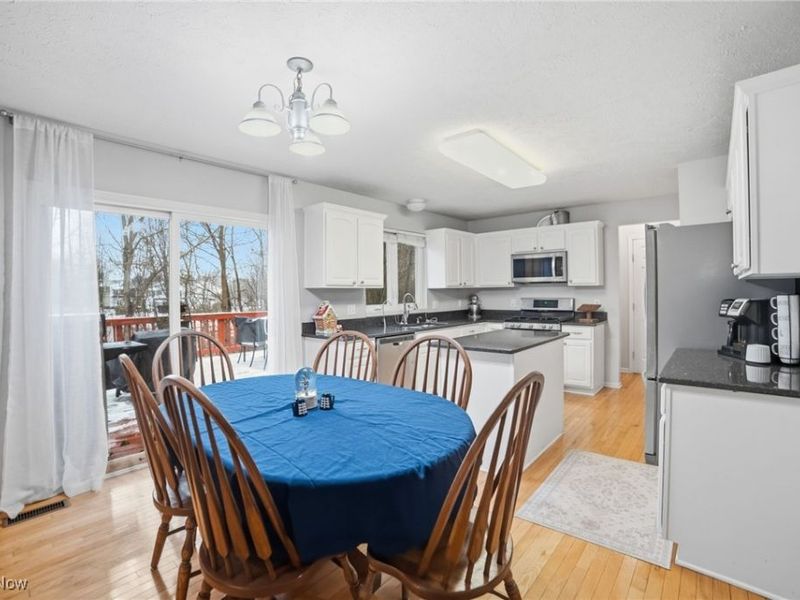 2279 Becket Circle, Stow, OH 44224 Photo 9