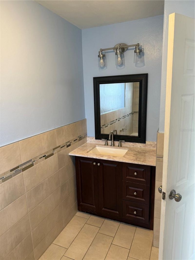 2807 41st Avenue N, Unit 3, Saint Petersburg, FL 33714 Photo