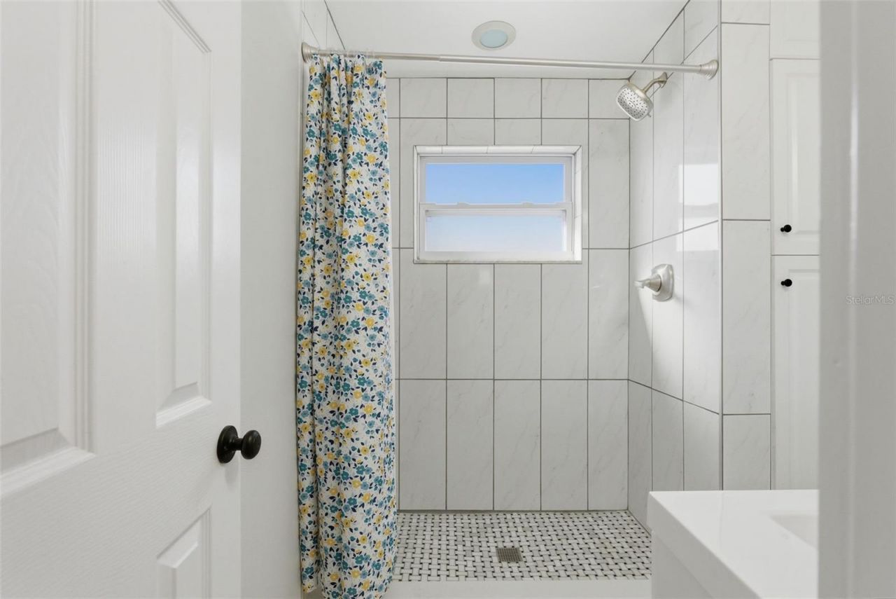 828 89th Avenue N, Saint Petersburg, FL 33702 Photo