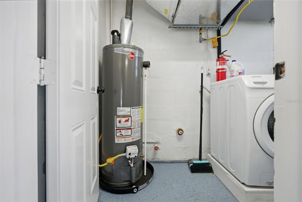 828 89th Avenue N, Saint Petersburg, FL 33702 Photo