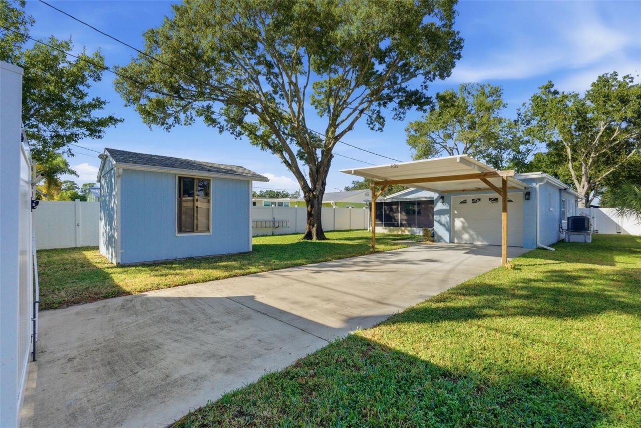 828 89th Avenue N, Saint Petersburg, FL 33702 Photo