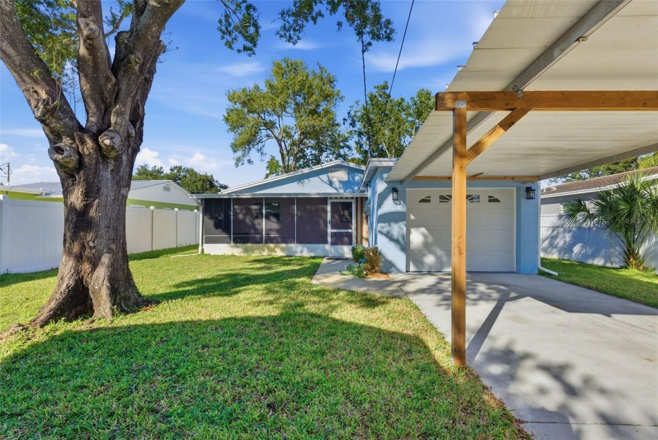 828 89th Avenue N, Saint Petersburg, FL 33702 Photo