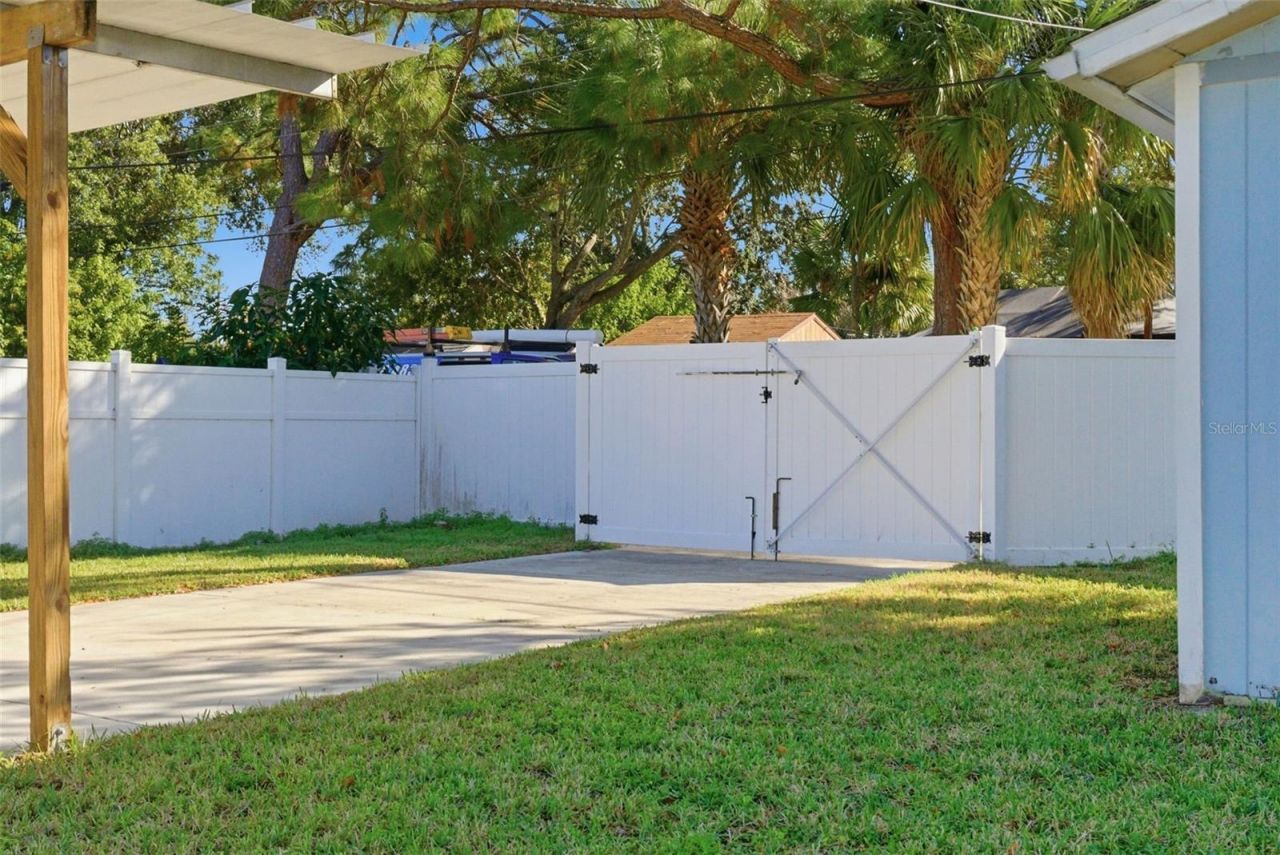 828 89th Avenue N, Saint Petersburg, FL 33702 Photo