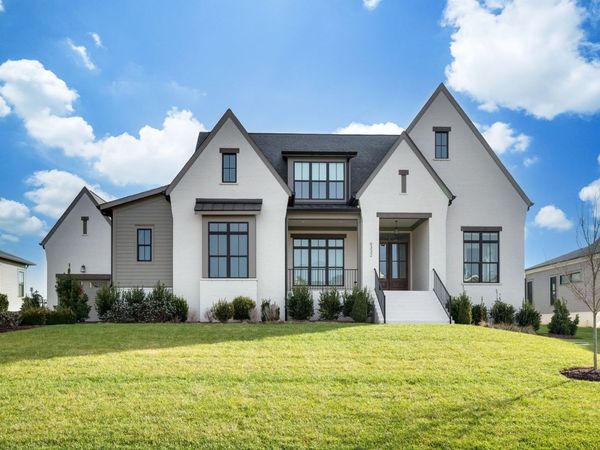 6332 Percheron Ln, Arrington, TN 37014