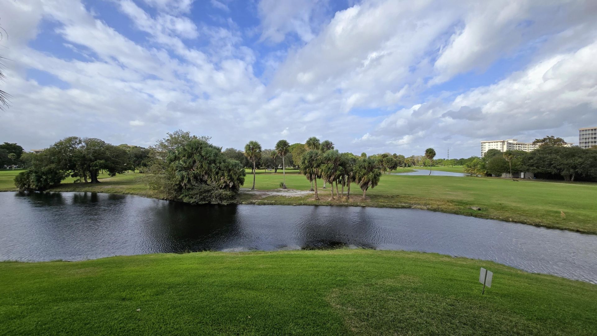 555 Oaks Lane, Unit 207, Pompano Beach, FL 33069 Photo