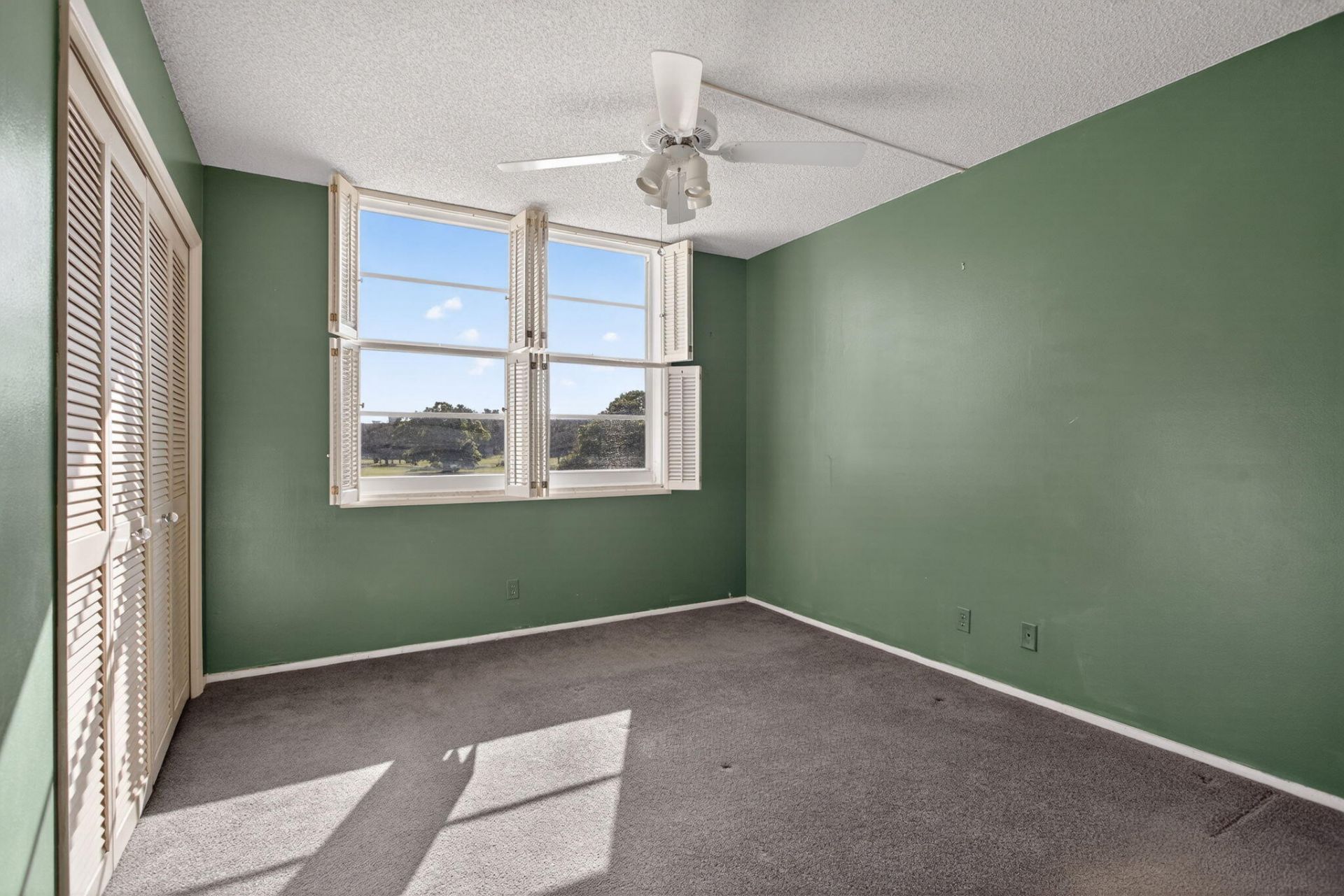 555 Oaks Lane, Unit 207, Pompano Beach, FL 33069 Photo