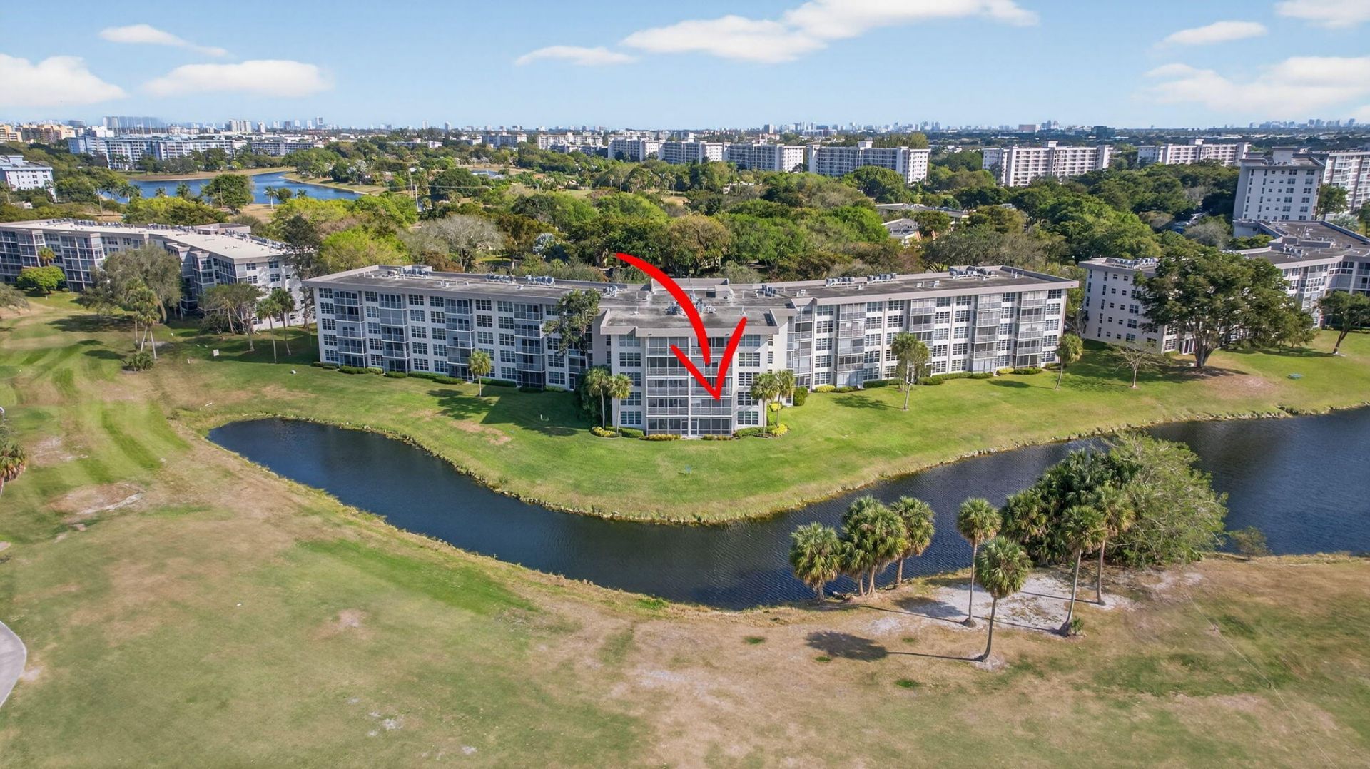 555 Oaks Lane, Unit 207, Pompano Beach, FL 33069 Photo