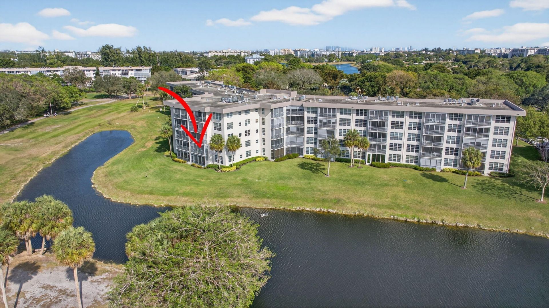 555 Oaks Lane, Unit 207, Pompano Beach, FL 33069 Photo