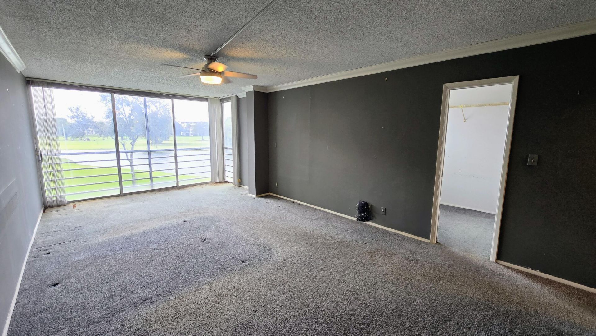 555 Oaks Lane, Unit 207, Pompano Beach, FL 33069 Photo