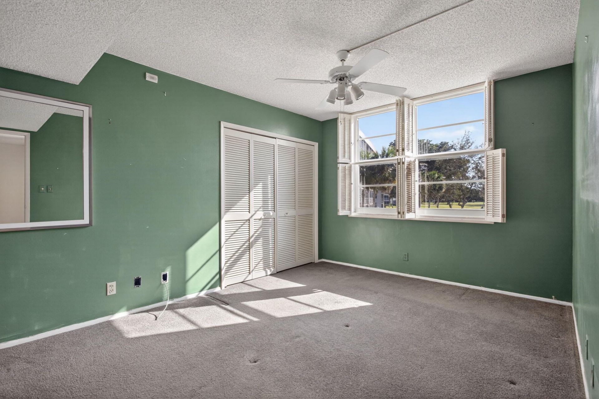 555 Oaks Lane, Unit 207, Pompano Beach, FL 33069 Photo