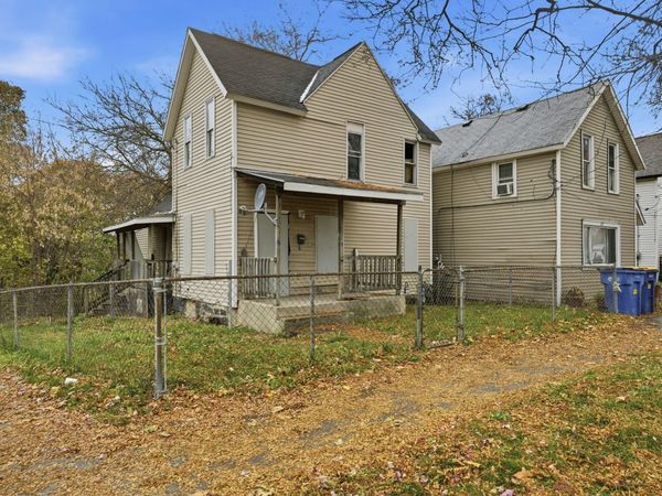 877 Oakland Avenue SW, Grand Rapids, MI 49503