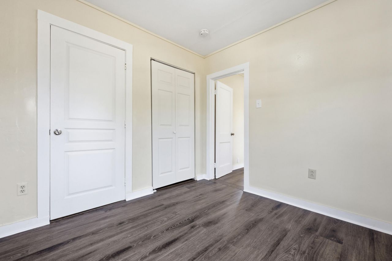 111 Carver Street Photo 20