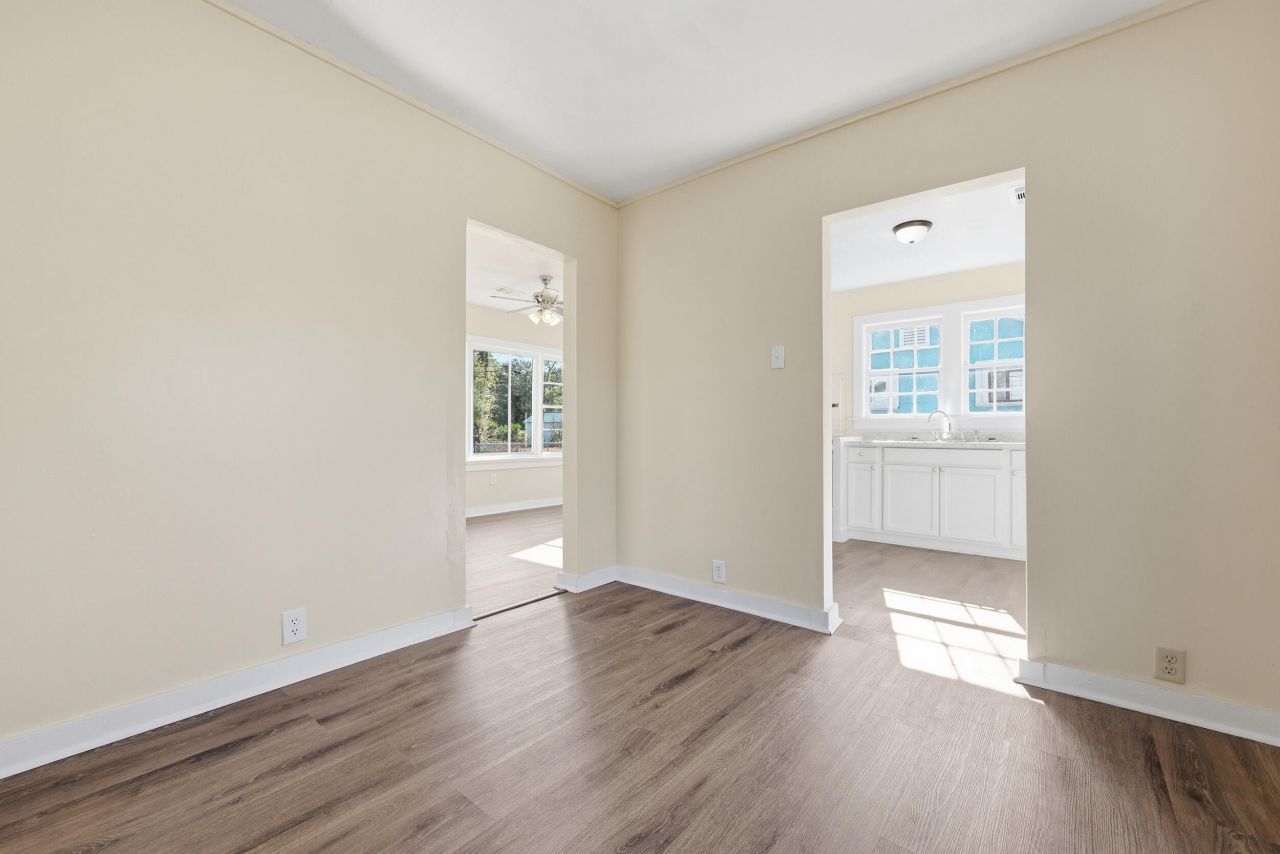 111 Carver Street Photo 23