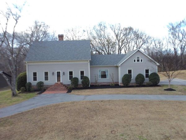 231 Quail Hollow Drive, Dyersburg, TN 38024