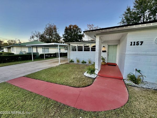 1157 GUNKA Road, Jacksonville, FL 32216