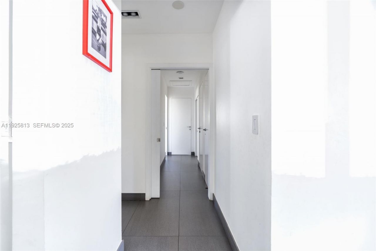 501 NE 51st St, Miami, FL 33137 Photo