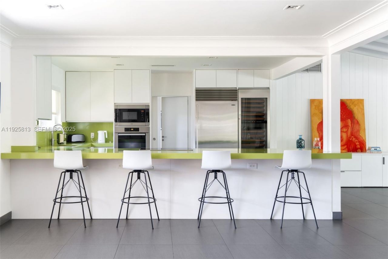 501 NE 51st St, Miami, FL 33137 Photo