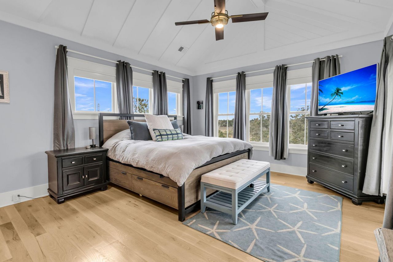 1970 Bellona Street Photo 11